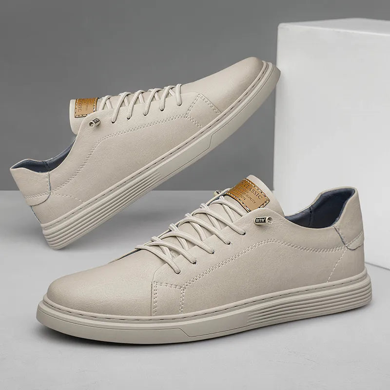 Men's Breathable Low-Top Sneakers with Lace-Up Closure