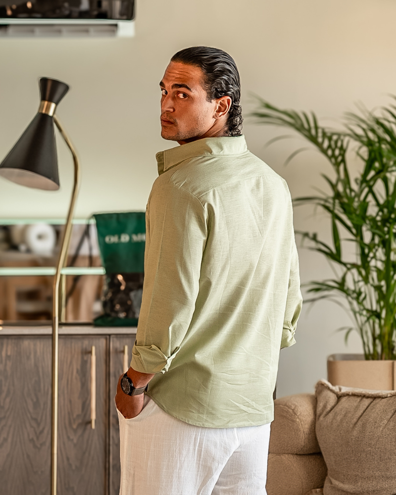 Men's Casual Button-Down Shirt with Chest Pocket, Classic Everyday Shirt