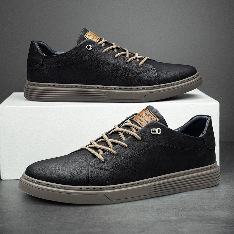 Men's Breathable Low-Top Sneakers with Lace-Up Closure